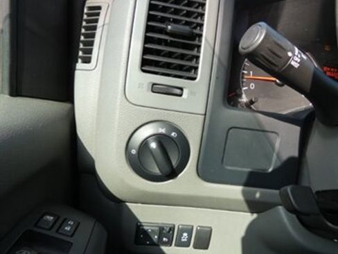 Used 2021 Nissan NV 3500 SV image 23