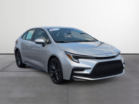 Certified 2026 Toyota Corolla SE FWD image 7