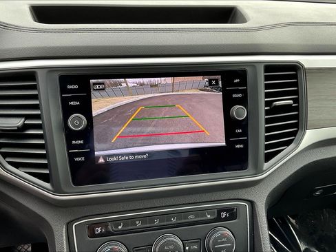 Used 2021 Volkswagen Atlas SE w/ Panoramic Sunroof Package image 15