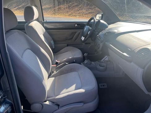 Used 2003 Volkswagen Beetle GL image 24