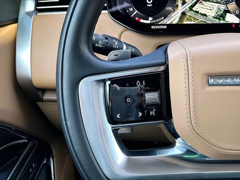 Used 2023 Land Rover Range Rover SE image 23