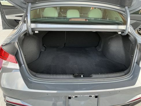 Certified 2023 Hyundai Elantra Limited image 14