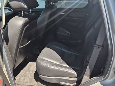 Used 2007 Cadillac Escalade AWD image 7