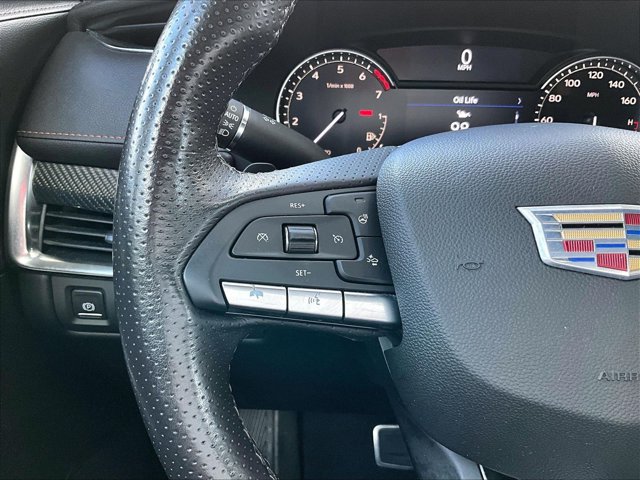 Used 2022 Cadillac XT4 Sport w/ Comfort Package AWD/4WD image 20