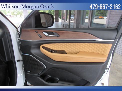 Used 2022 Jeep Grand Cherokee L Summit w/ MOPAR Finishing Package AWD/4WD image 38