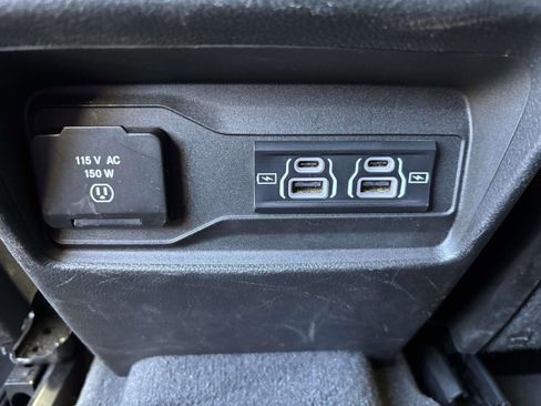 Used 2022 Jeep Grand Cherokee L Limited image 17