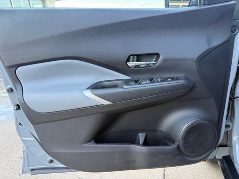 Used 2024 Nissan Kicks SR w/ SR Premium Package image 7