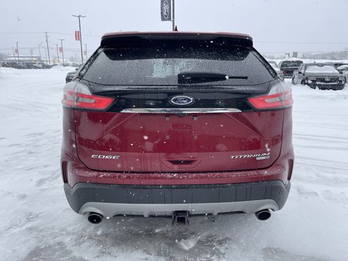 Used 2019 Ford Edge Titanium w/ Cold Weather Package image 5