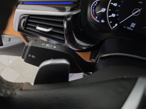 Used 2017 BMW 530i image 21