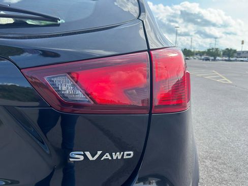 Used 2017 Nissan Rogue Sport SV AWD/4WD image 5