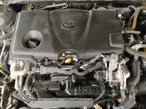 Used 2019 Toyota Camry LE FWD image 30