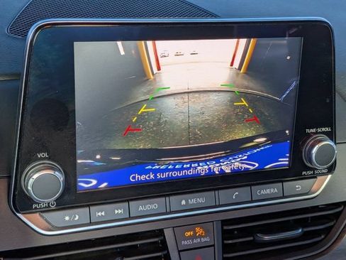 Used 2024 Nissan Altima 2.5 SV FWD image 28