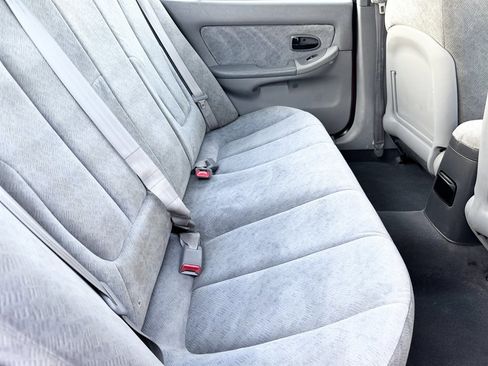 Used 2006 Hyundai Elantra GLS FWD image 49