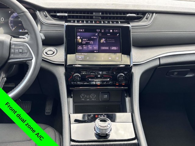 New 2026 Jeep Grand Cherokee L 4WD image 15