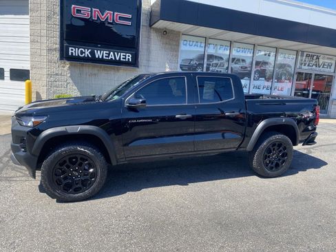 Used 2026 Chevrolet Colorado Trail Boss AWD/4WD image 3