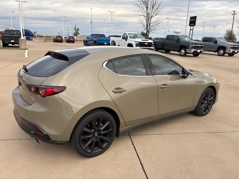 Used 2024 MAZDA MAZDA3 s image 4