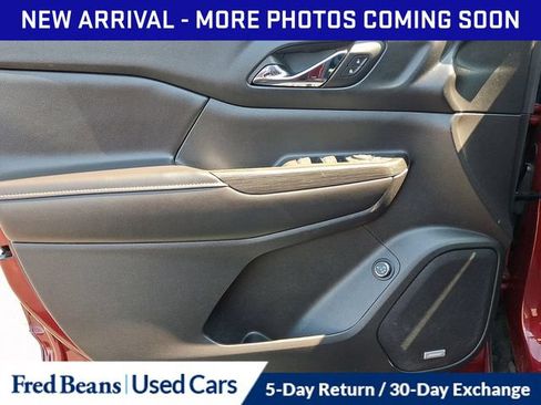 Used 2018 GMC Acadia SLT AWD/4WD image 19