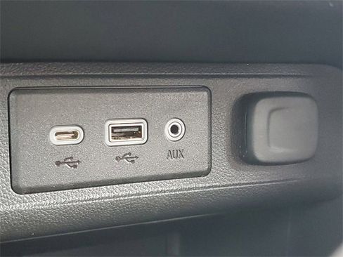 Certified 2021 Buick Encore GX Select image 29