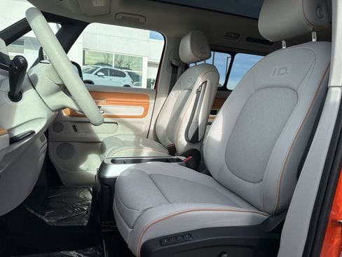 New 2025 Volkswagen ID. Buzz 1st Edition image 9