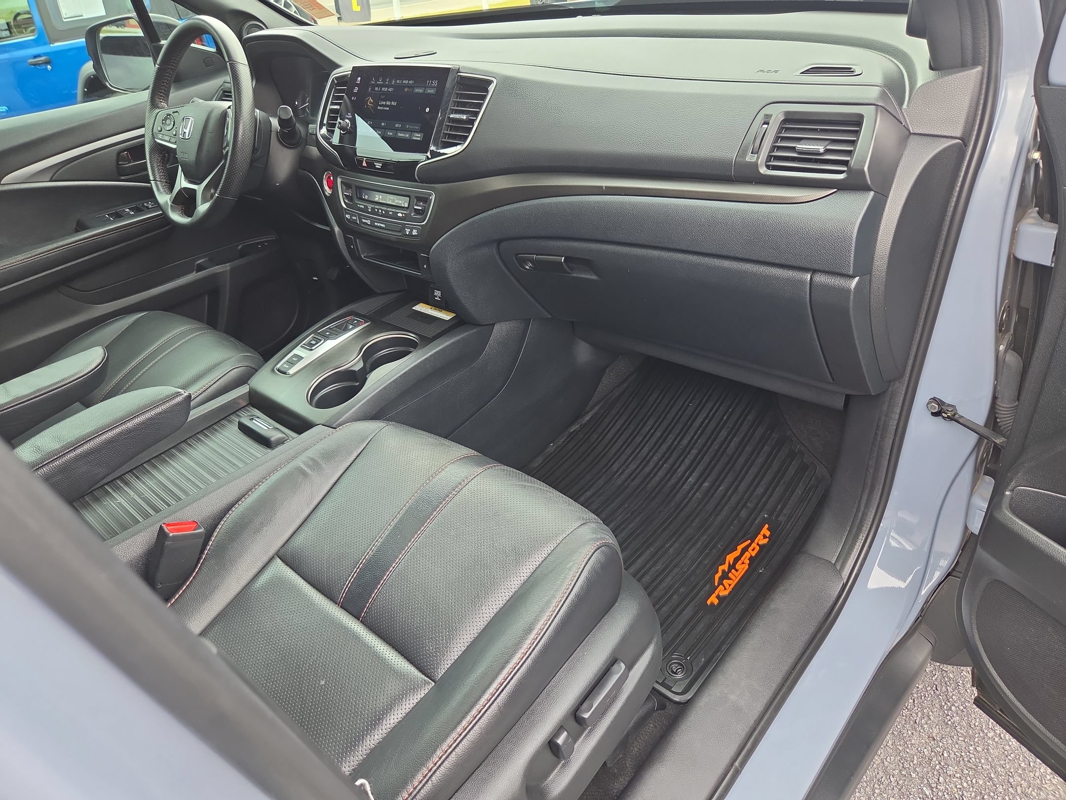 Used 2023 Honda Passport TrailSport image 26