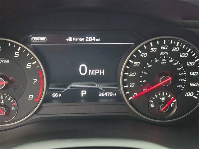 Used 2018 Kia Stinger GT2 AWD/4WD image 9