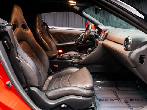 Used 2020 Nissan GT-R Premium w/ Premium Interior Package AWD/4WD image 61