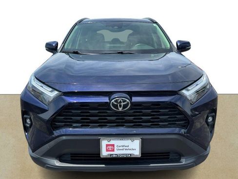 Used 2022 Toyota RAV4 XLE Premium AWD/4WD image 9