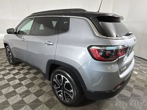 Used 2024 Jeep Compass Limited AWD/4WD image 4