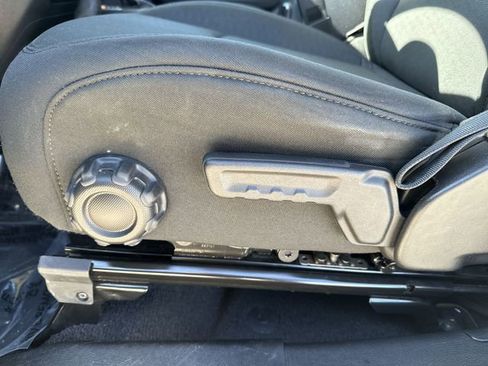 Used 2020 Jeep Wrangler Sport image 16