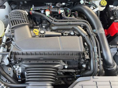 Used 2025 Ford Maverick XLT w/ Equipment Group 302A image 34