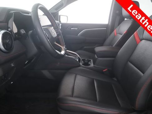 Used 2023 Chevrolet Colorado Z71 w/ Z71 Convenience Package 2 AWD/4WD image 16