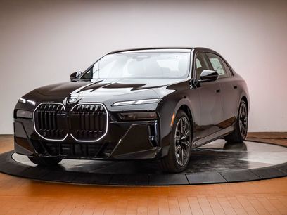 New 2026 BMW 740i xDrive w/ Premium Package