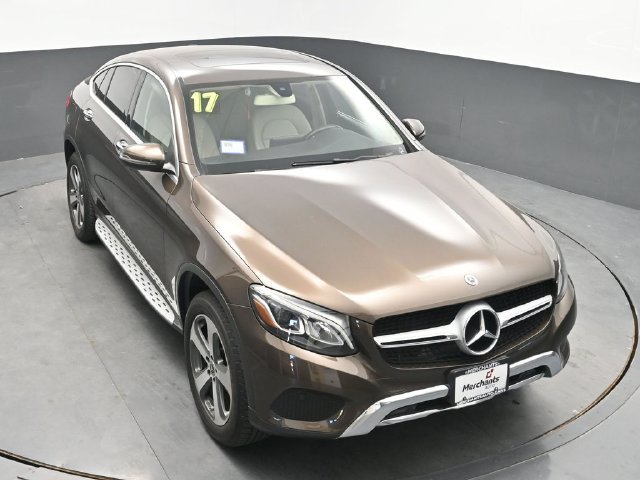 Used 2017 Mercedes-Benz GLC 300 4MATIC Coupe image 32
