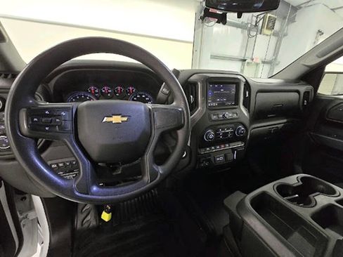Used 2023 Chevrolet Silverado 1500 W/T w/ Trailering Package AWD/4WD image 10