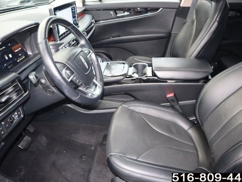 Used 2022 Lincoln Nautilus Reserve image 10