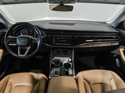 Used 2019 Audi Q8 Premium Plus w/ Premium Plus AWD/4WD image 12