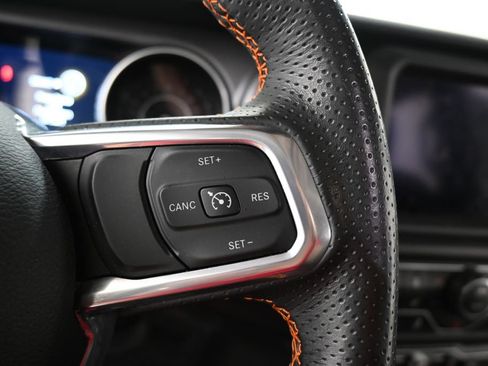 Used 2022 Jeep Gladiator Mojave w/ LED Lighting Group AWD/4WD image 32