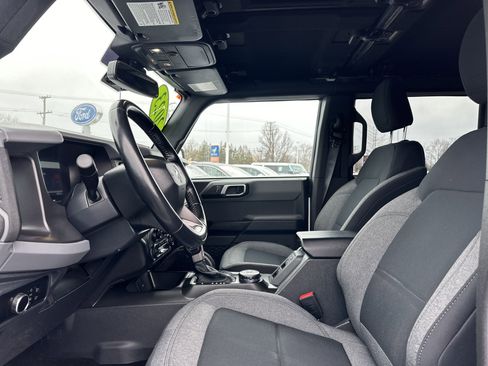 Used 2023 Ford Bronco Big Bend w/ Sasquatch Package image 17