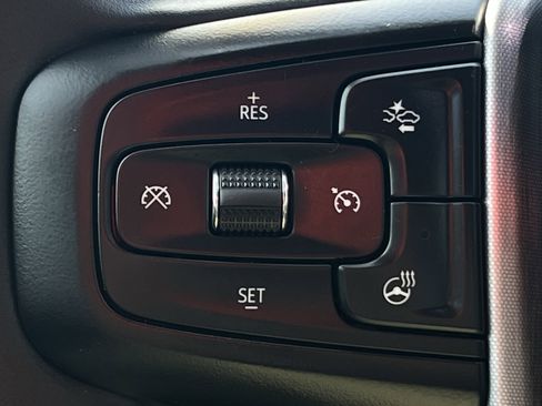 Used 2023 GMC Sierra 1500 Elevation image 12