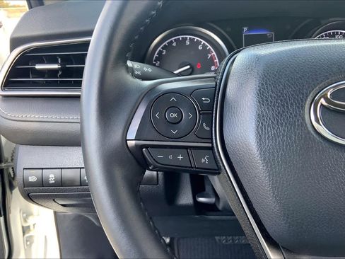 Used 2023 Toyota Camry SE image 22