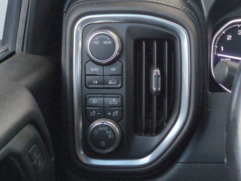 Used 2021 GMC Sierra 1500 Elevation w/ Preferred Package AWD/4WD image 39