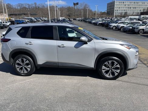 Used 2023 Nissan Rogue SV FWD image 7
