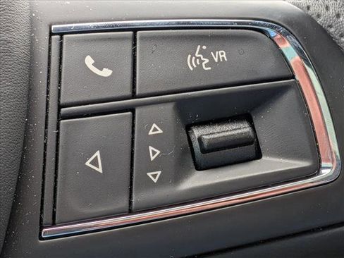 Used 2022 Maserati Levante GT AWD/4WD image 12