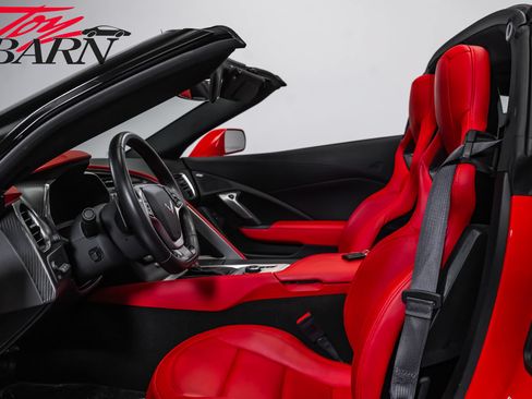 Used 2015 Chevrolet Corvette Z06 w/ 2LZ Preferred Equipment Group RWD image 32