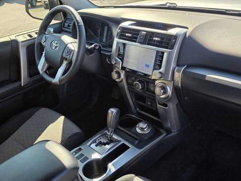 Used 2024 Toyota 4Runner SR5 AWD/4WD image 10