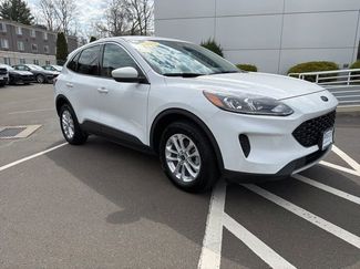 Used 2020 Ford Escape SE video 1