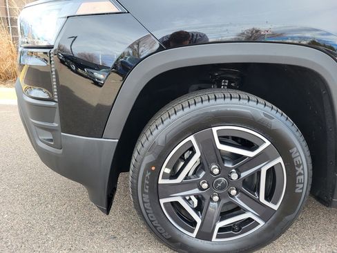 New 2026 Jeep Cherokee Laredo AWD/4WD image 9