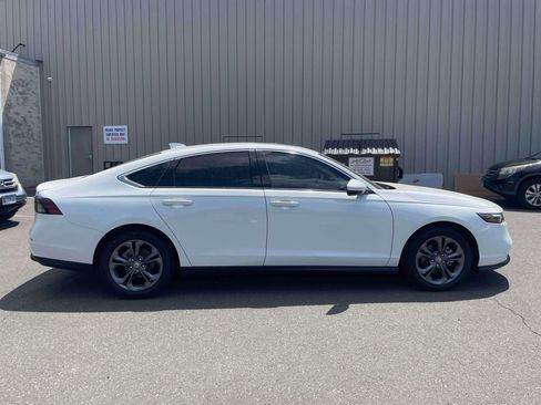 Certified 2023 Honda Accord EX image 4