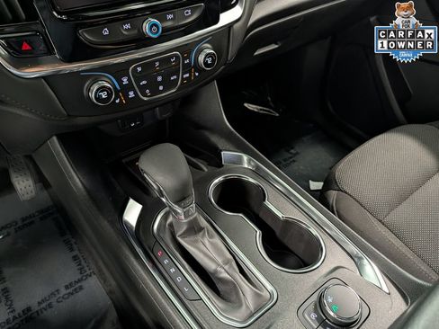 Used 2023 Chevrolet Traverse LT FWD image 16