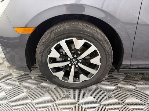 Used 2025 Honda Odyssey EX-L image 13